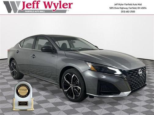 2025 Nissan Altima SR AWD