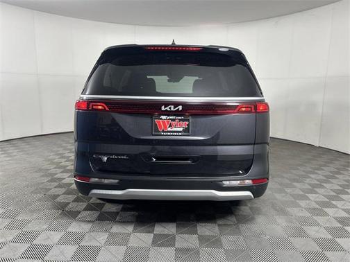 2022 Kia Carnival LXS