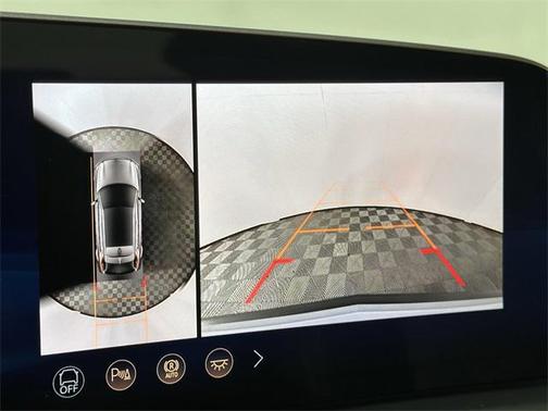 2026 Cadillac LYRIQ Signature Sport