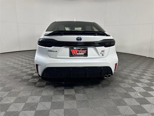 2025 Toyota Corolla Hybrid SE