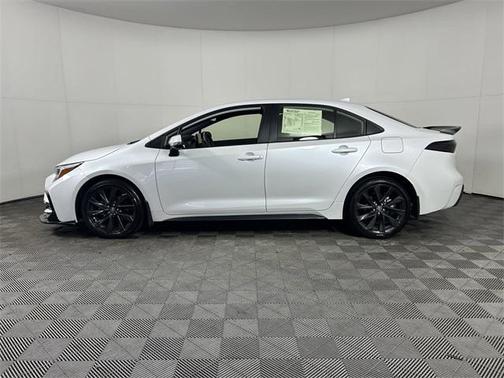 2025 Toyota Corolla Hybrid SE