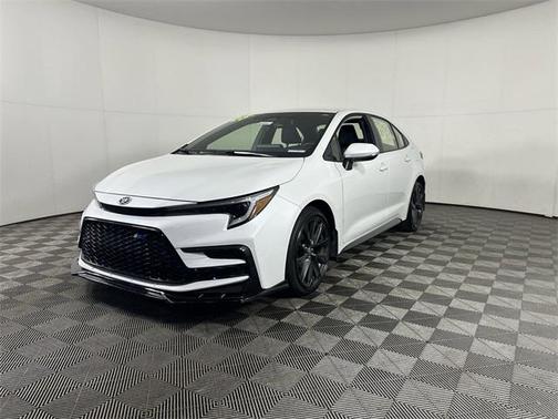 2025 Toyota Corolla Hybrid SE