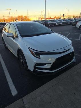 2025 Toyota Corolla Hybrid SE