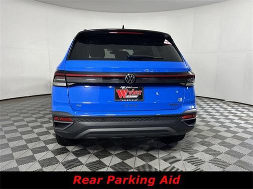 2025 Volkswagen Taos 1.5T SE Black