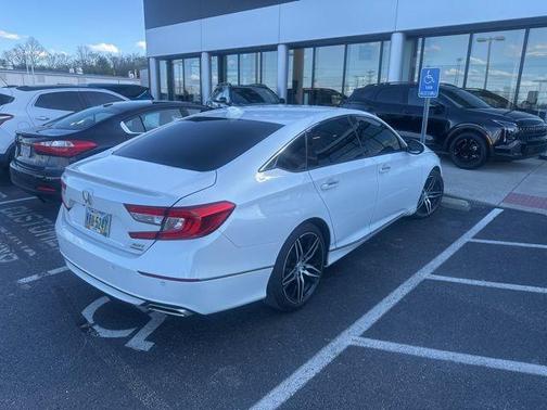 Platinum White Pearl 2021 Honda Accord Touring 2.0T