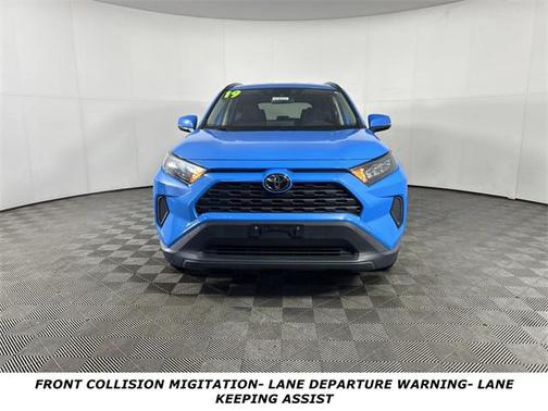 2019 Toyota RAV4 LE