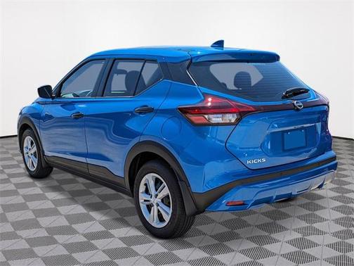 2025 Nissan Kicks S