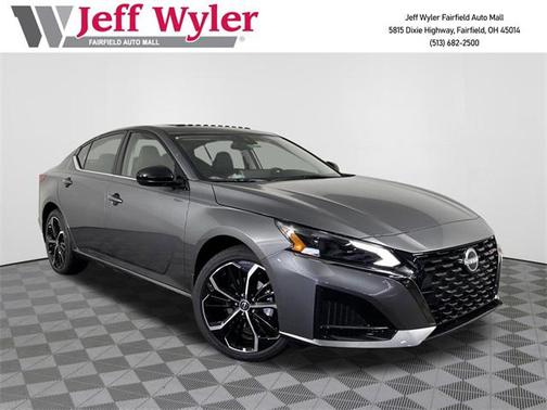 2025 Nissan Altima SR AWD