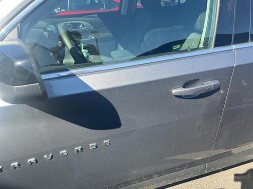 2021 Chevrolet Traverse LS