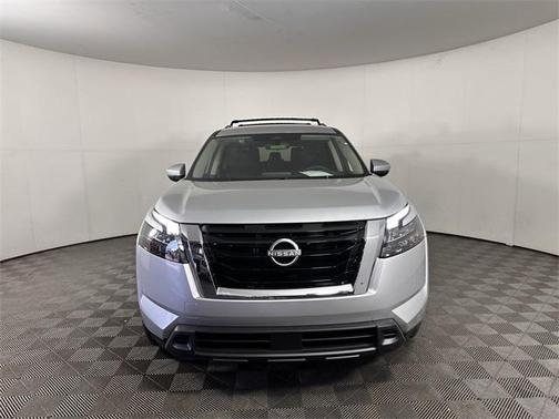 2025 Nissan Pathfinder SV 4WD