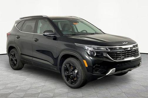 Fusion Black 2026 Kia Seltos EX