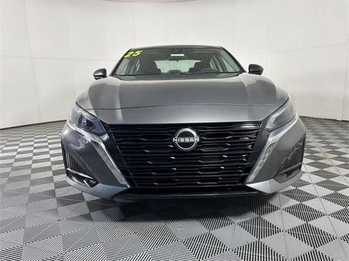 2025 Nissan Altima S FWD