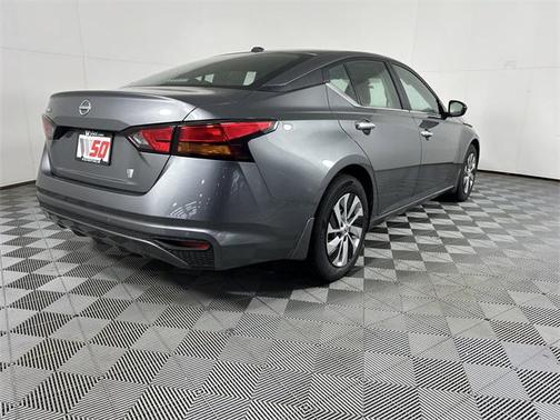 2025 Nissan Altima S FWD