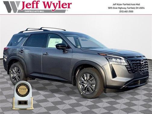 2026 Nissan Pathfinder SV