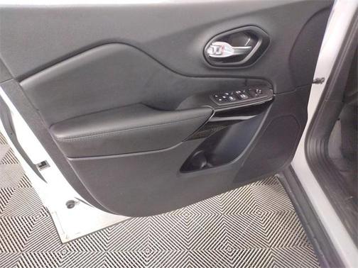 2021 Jeep Cherokee Altitude