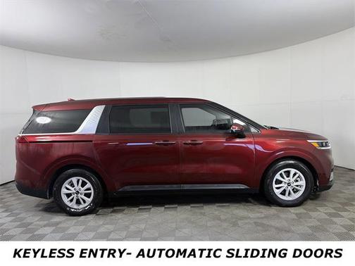 2024 Kia Carnival LX