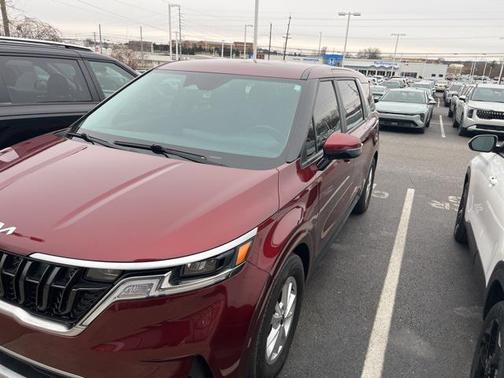 2024 Kia Carnival LX