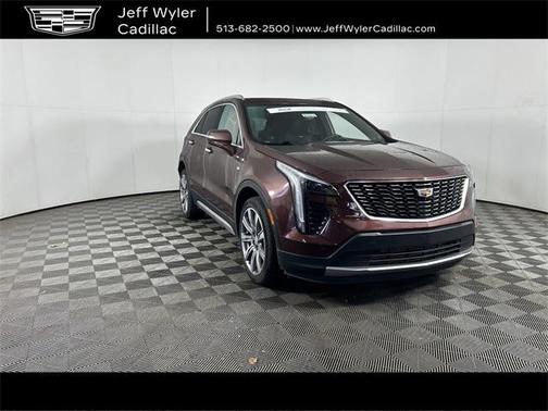 2023 Cadillac XT4 Premium Luxury