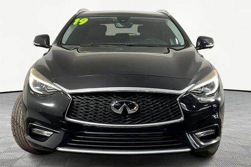 2019 INFINITI QX30 ESSENTIAL