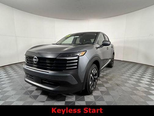 Gun Metallic 2025 Nissan Kicks SV