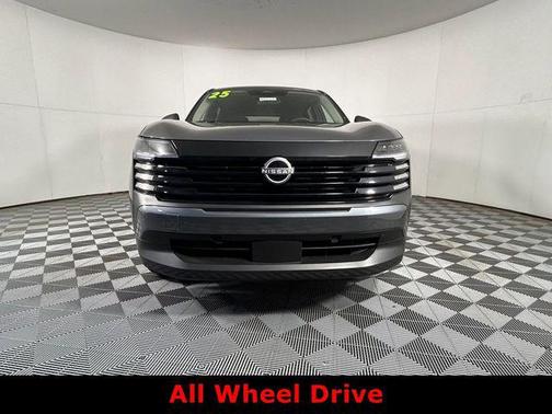 Gun Metallic 2025 Nissan Kicks SV