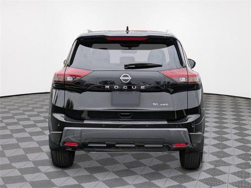 2025 Nissan Rogue SL