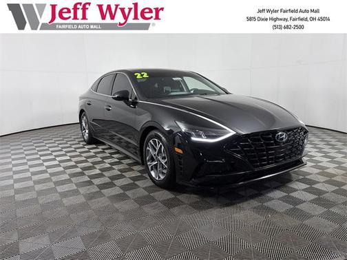 2022 Hyundai SONATA SEL