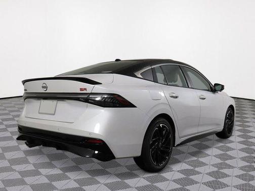 Aspen White/Super Black 2026 Nissan Sentra SR