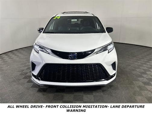 2024 Toyota Sienna XSE 7 Passenger