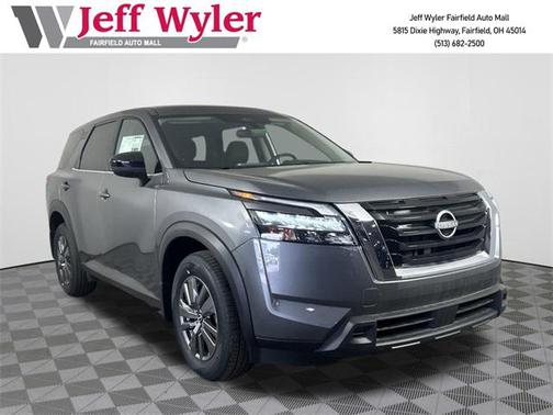 2025 Nissan Pathfinder S