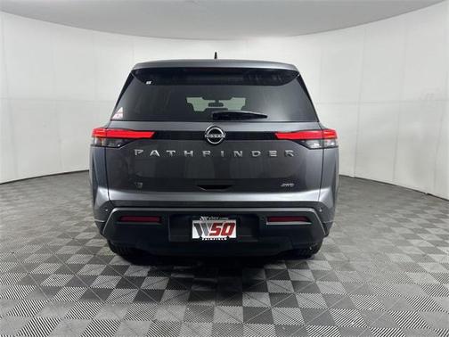2025 Nissan Pathfinder S