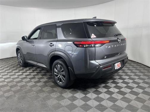 2025 Nissan Pathfinder S