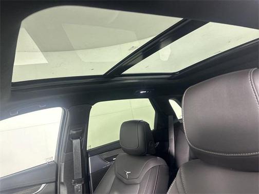 2025 Cadillac XT5 Sport