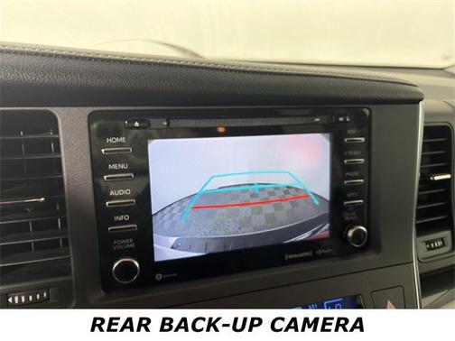 2018 Toyota Sienna SE