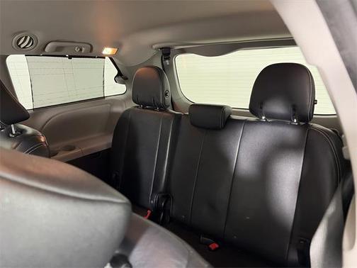 2018 Toyota Sienna SE