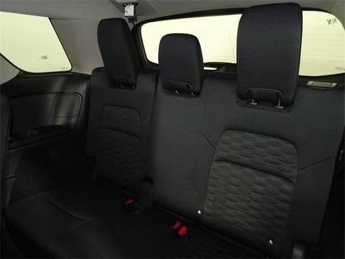 2025 Nissan Pathfinder S 4WD