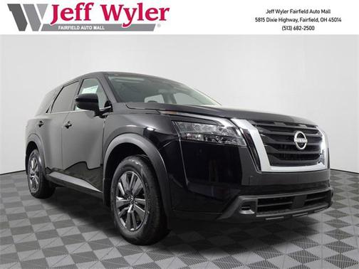 2025 Nissan Pathfinder S 4WD
