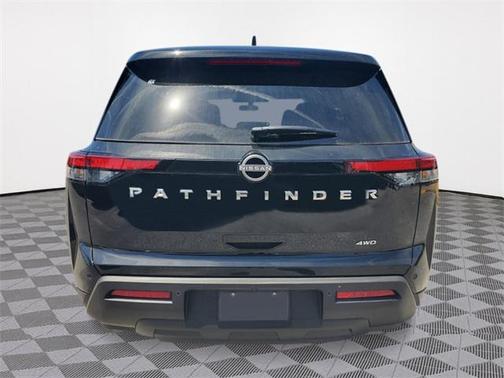 2025 Nissan Pathfinder S 4WD
