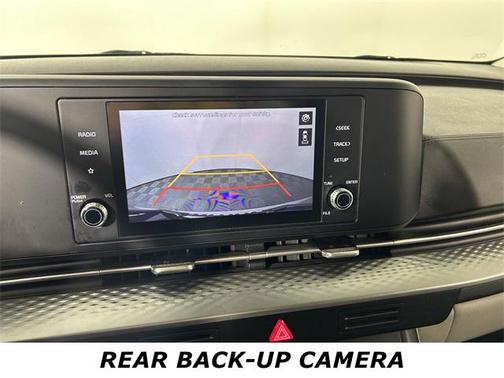 2022 Kia Carnival LX