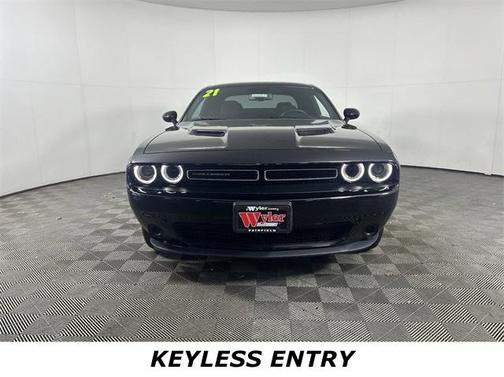 2021 Dodge Challenger SXT