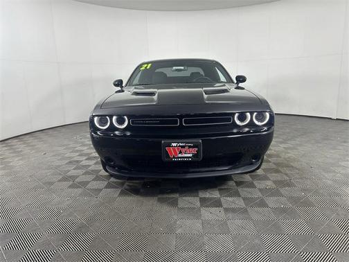 2021 Dodge Challenger SXT