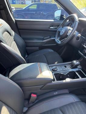 2023 Nissan Pathfinder Rock Creek 4WD
