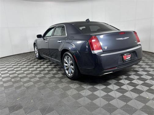 2016 Chrysler 300 S