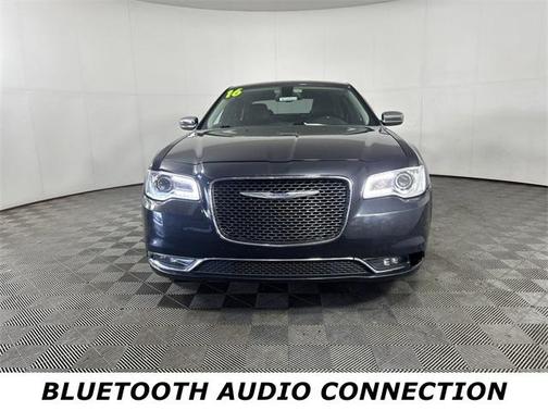 2016 Chrysler 300 S