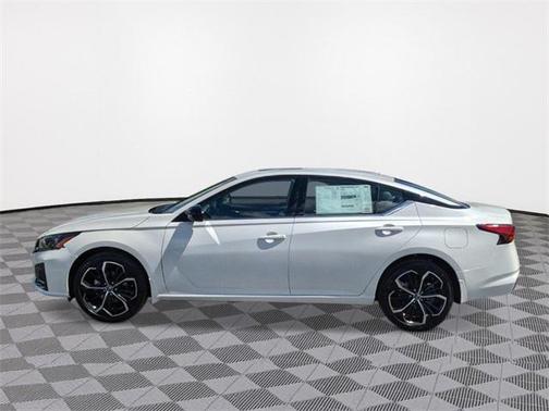 2025 Nissan Altima SR AWD