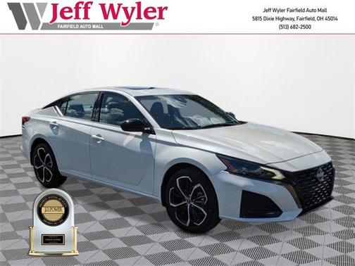 2025 Nissan Altima SR AWD