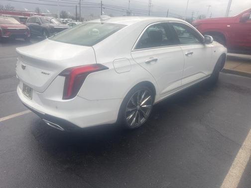 2023 Cadillac CT4 Luxury