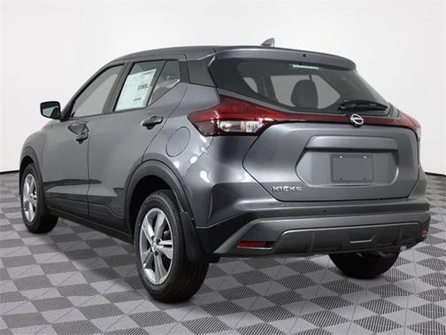 2025 Nissan Kicks S