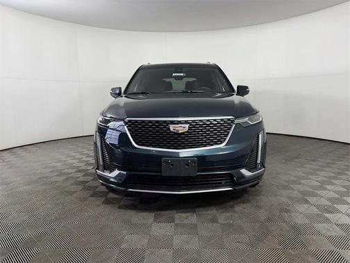 2025 Cadillac XT6 Premium Luxury AWD