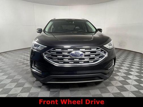 Black Metallic 2019 Ford Edge Titanium